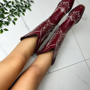 Santiag rouge robuste