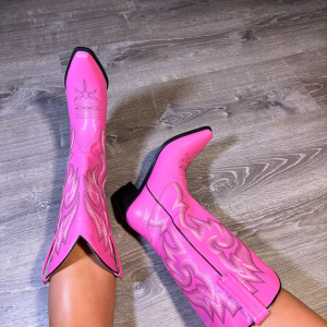 Santiag rose en cuir